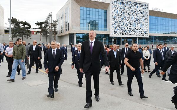 İlham Əliyev Sabunçu dəmir yolu vağzalı kompleksinin açılışında iştirak edib - Sputnik Azərbaycan