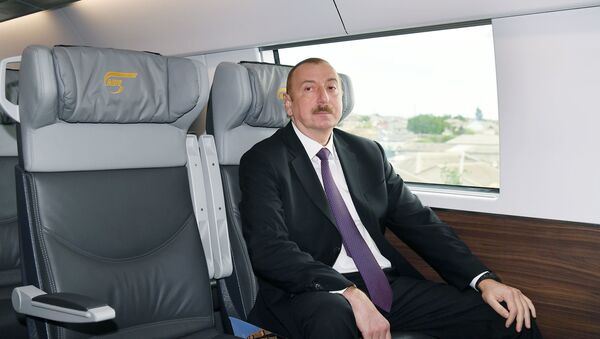 İlham Əliyev Sabunçu dəmir yolu vağzalı kompleksinin açılışında iştirak edib - Sputnik Азербайджан
