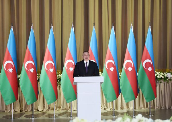 Президент Ильхам Алиев отмечает день рождения Президент Ильхам Алиев отмечает день рождения - Sputnik Азербайджан