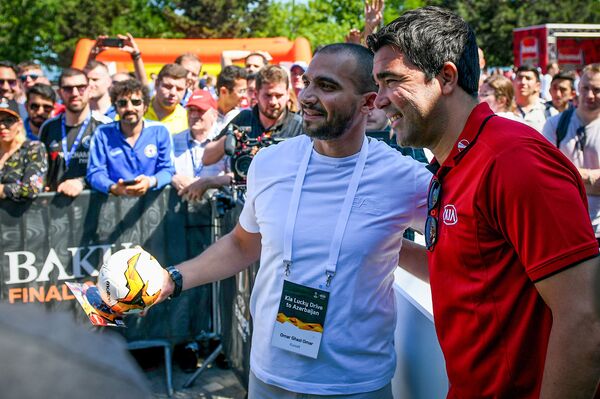  Легендарный футболист сборной Португалии и лондонского Челси Деку в Баку - Sputnik Азербайджан