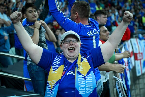 Яркие болельщицы и эмоциональные фанаты бакинского финала Лиги Европы - Sputnik Азербайджан