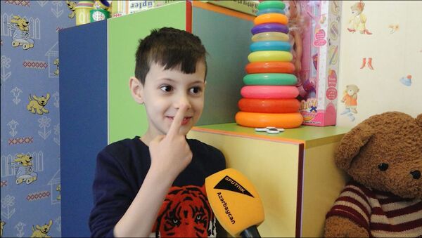 Я буду делать мир лучше, или Кем мечтают стать дети - видеоопрос - Sputnik Азербайджан