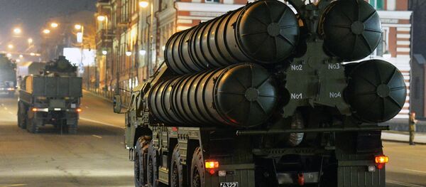 Зенитная ракетная система С-400 Зенитная ракетная система С-400 - Sputnik Азербайджан