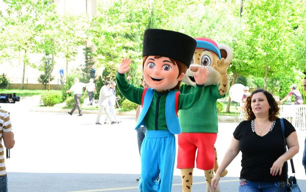 Представлены маскоты XV Европейского юношеского олимпийского фестиваля - Sputnik Азербайджан