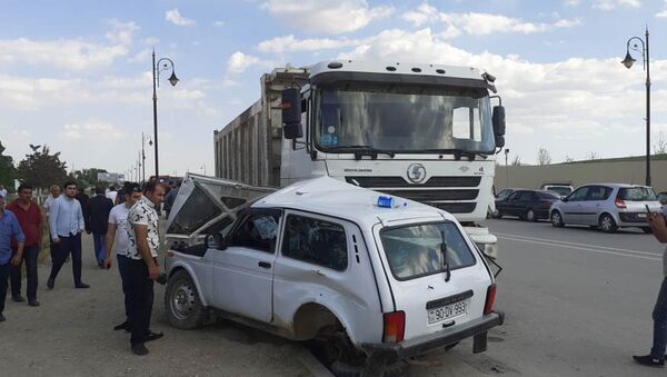 В Шамахинском районе произошло тяжелое дорожно-транспортное происшествие - Sputnik Азербайджан