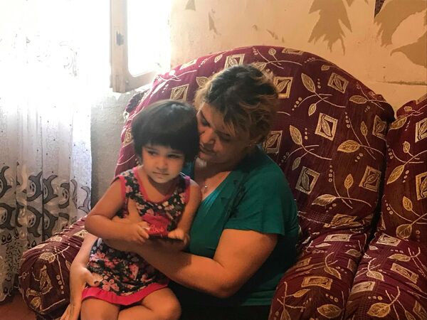 Родители малышки Захры: мы не оставляли своего ребенка без присмотра Родители малышки Захры: мы не оставляли своего ребенка без присмотра - Sputnik Азербайджан