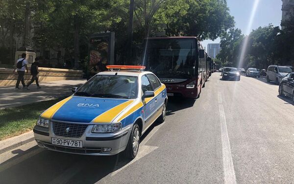 БТА предоставило автобусы для перевозки болельщиков матча Азербайджан-Венгрия - Sputnik Азербайджан
