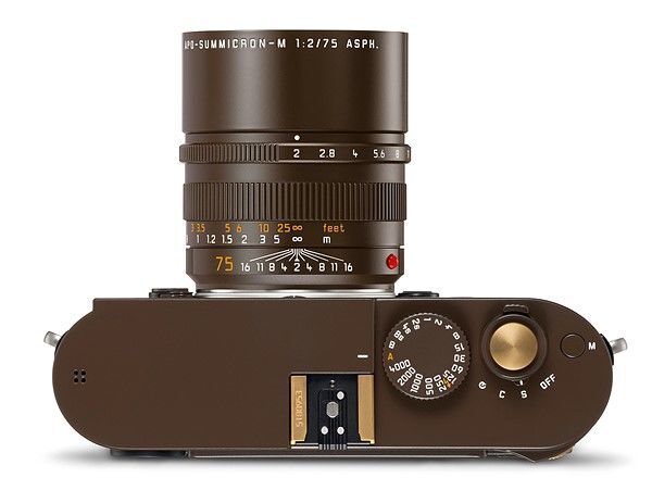 Камера Leica M Monochrom Drifter, созданная совместно с музыкантом Ленни Кравицем - Sputnik Азербайджан