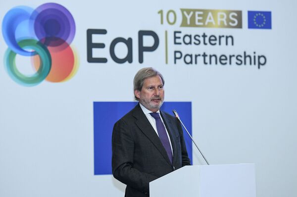 Новое соглашение между Азербайджаном и ЕС расширит возможности для бизнеса Новое соглашение между Азербайджаном и ЕС расширит возможности для бизнеса - Sputnik Азербайджан