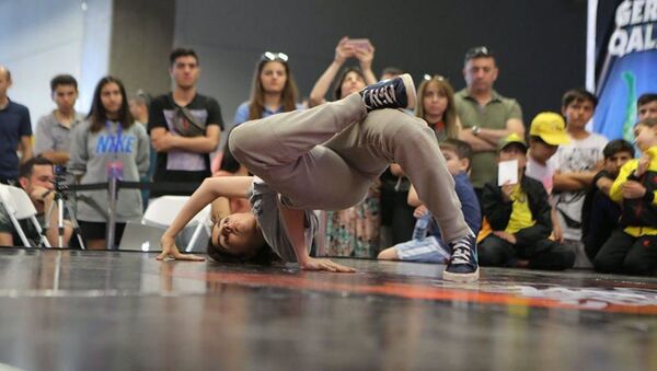 Стали известны победители Международного турнира Caspian Style Jam по танцам в стиле Break dance& Hip-Hop - Sputnik Азербайджан