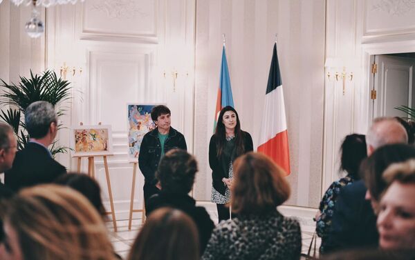 Во Франции открылась выставка миниатюр азербайджанского художника Али Сейрана - Sputnik Азербайджан