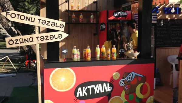 Bakılılar üçün “yeməli” bayram – paytaxtda küçə yeməyi festivalı keçirilir  - Sputnik Azərbaycan
