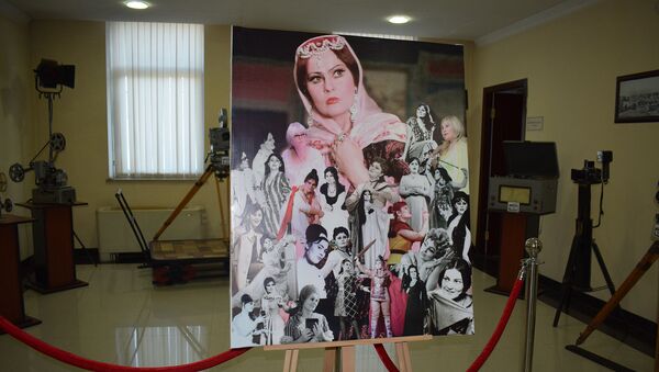 В Государственном фильмофонде отметили день рождения народной артистки Амалии Панаховой - Sputnik Азербайджан