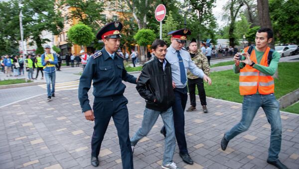 Несанкционированный митинг в Алматы на площади Астана, архивное фото - Sputnik Азербайджан