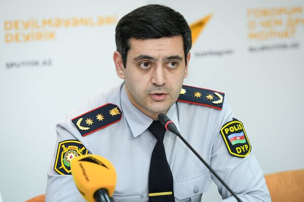 Пресс-конференция на тему Проблема безопасности на дорогах и меры по просвещению граждан о правилах дорожного движения - Sputnik Азербайджан