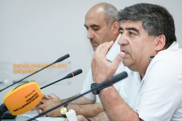 Руководитель организации Помощь образованию водителей Фазиль Мамедов - Sputnik Азербайджан
