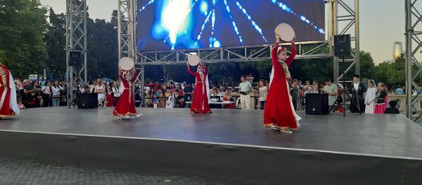 Традиционный фестиваль Baku Soul of Art and Dance - Sputnik Азербайджан