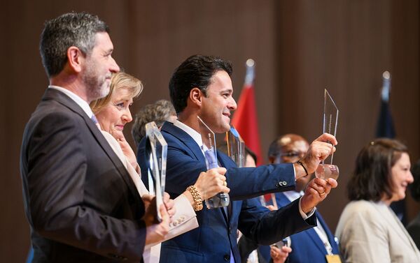 Церемонии награждения государственных служб ООН - Sputnik Азербайджан