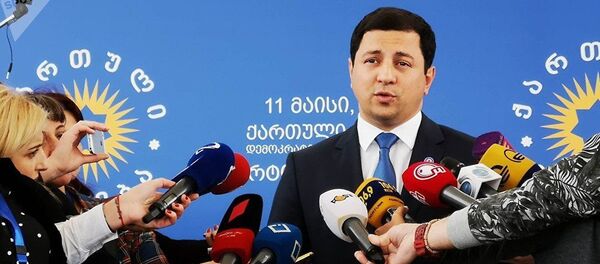 Арчил Талаквадзе дает интервью журналистам - Sputnik Азербайджан