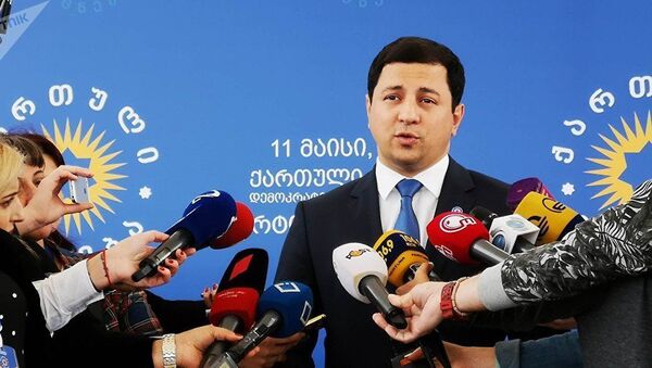 Арчил Талаквадзе дает интервью журналистам - Sputnik Азербайджан