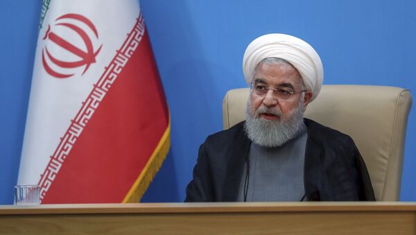 Президент Хасан Рухани на встрече с представителями министерства здравоохранения в Тегеране, Иран - Sputnik Azərbaycan