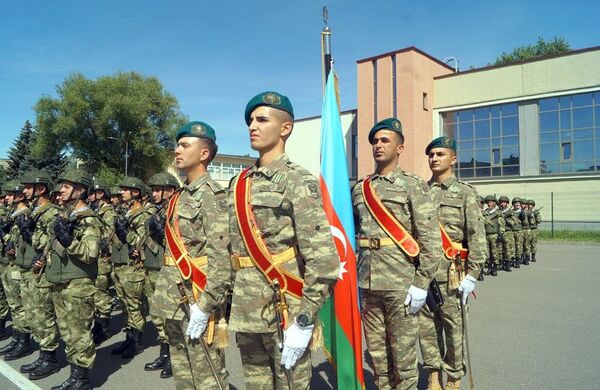 Азербайджанские военнослужащие покажут свое мастерство на военном параде в Минске Азербайджанские военнослужащие покажут свое мастерство на военном параде в Минске - Sputnik Азербайджан