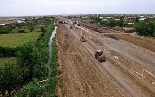 Реконструируется автомобильная дорога республиканского значения Бахрамтепе-Билясувар - Sputnik Азербайджан