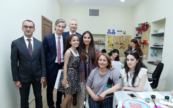 Лейла Алиева приняла участие в презентации проекта инклюзивного образования - Sputnik Азербайджан