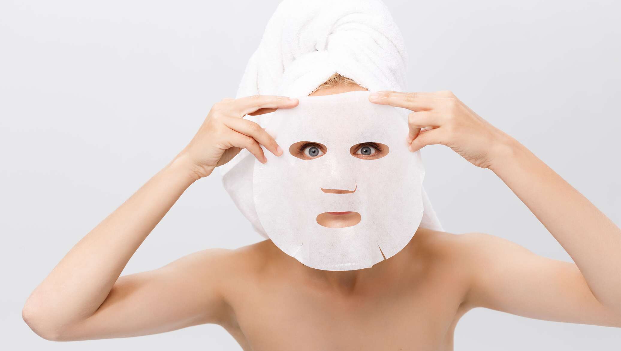 Drop your mask. Маски для лица из бумаги бумажная косметика. Маска из бумажного пакета