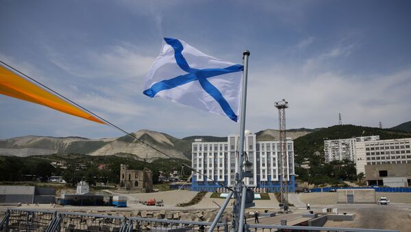 Церемония поднятия флага на корабле Дмитрий Рогачев - Sputnik Азербайджан