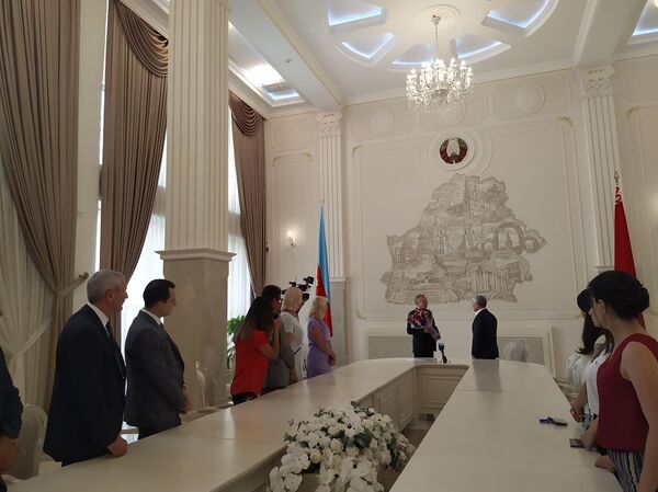 Автору здания посольства Беларуси в Баку присудили два почетных звания в Минске - Sputnik Азербайджан