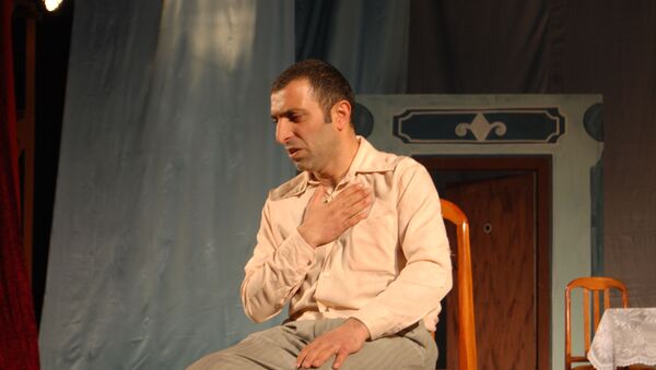 Sumqayıt Dövlət Dram Teatrının aktyoru Yalçın Səlimov - Sputnik Azərbaycan