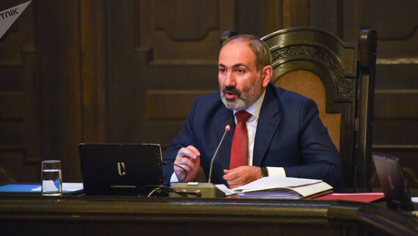 Премьер-министр Никол Пашинян на заседании правительства Армении. Еревaн - Sputnik Azərbaycan