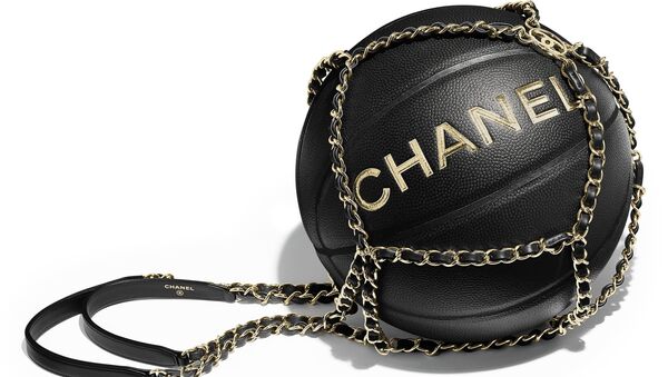 Chanel запустила в продажу баскетбольный мяч - Sputnik Азербайджан