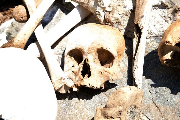 В Товузе обнаружена груда человеческих останков - Sputnik Азербайджан