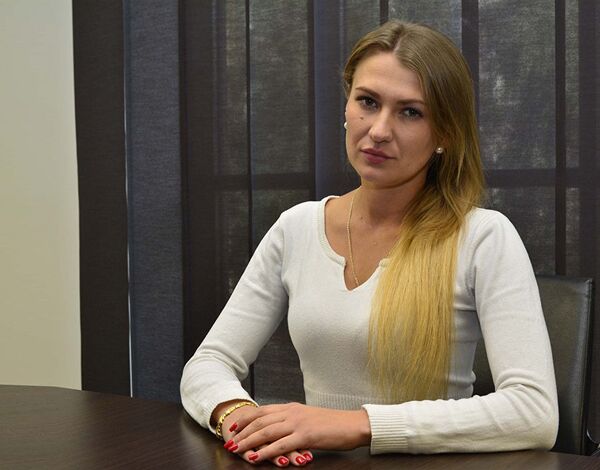 Как уйти из библиотеки-2: осенью 2018 года тюрьма в аэропорту Мариуполя еще существовала Как уйти из библиотеки-2: осенью 2018 года тюрьма в аэропорту Мариуполя еще существовала - Sputnik Азербайджан