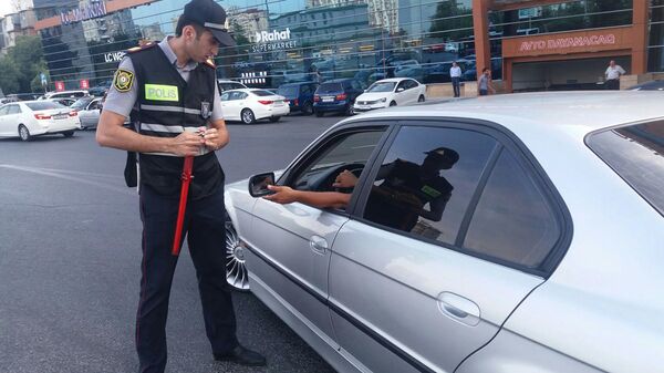 Дорожная полиция Ясамальского района продолжает мероприятия по обеспечению безопасности дорожного движения - Sputnik Азербайджан