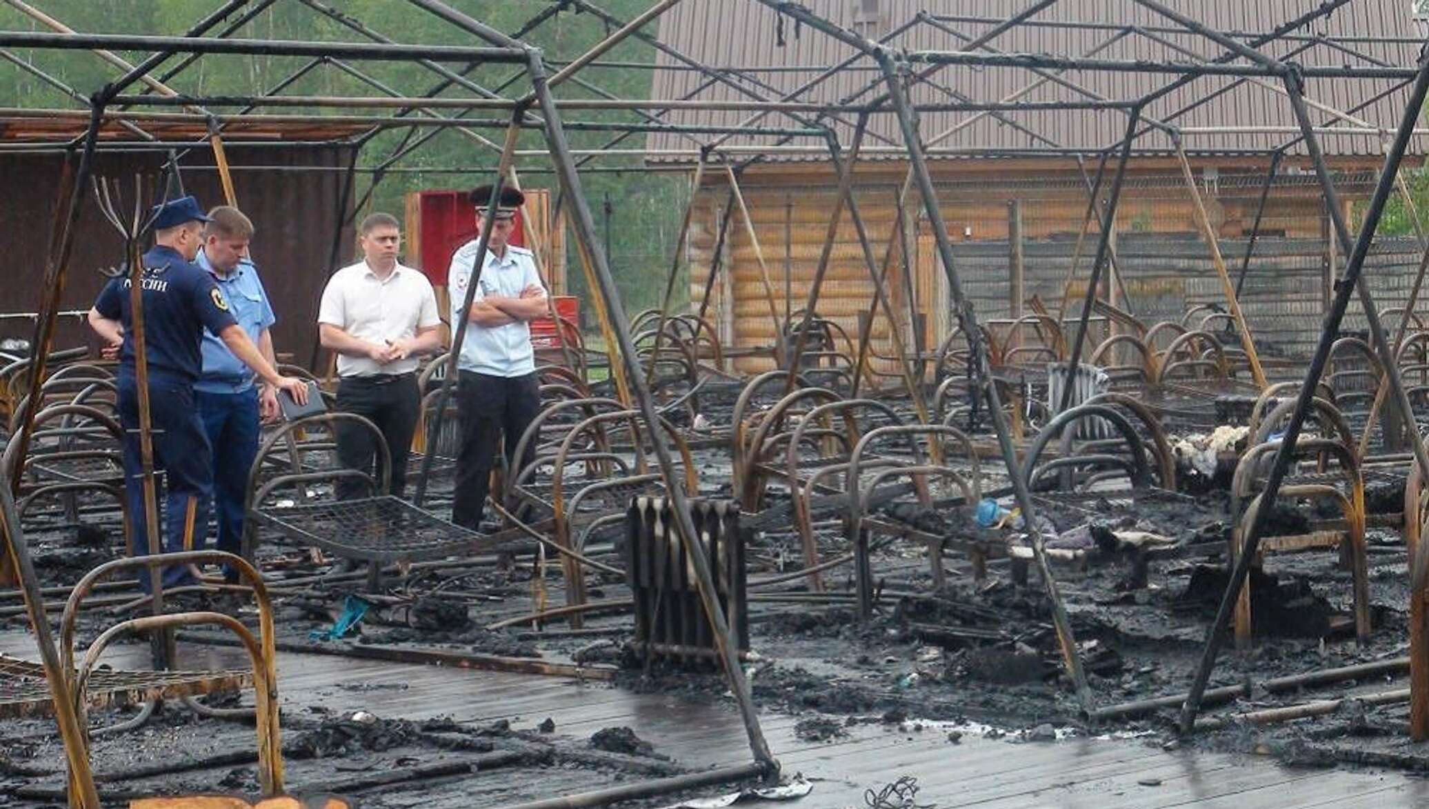 пожар в палаточном лагере "холдоми". пожар в палаточном лагере хабаровск. пожар в палаточном лагере "холдоми". лагеря «холдоми» в хабаровском крае. холдоми палаточный лагерь.
