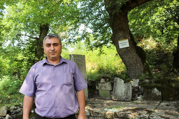 Древняя мечеть и могила сподвижника пророка в Шамахе - миф или исторический факт? Древняя мечеть и могила сподвижника пророка в Шамахе - миф или исторический факт? - Sputnik Азербайджан