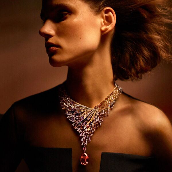 Chaumet представил новую коллекцию высокого ювелирного искусства Chaumet представил новую коллекцию высокого ювелирного искусства - Sputnik Азербайджан