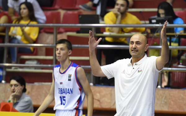 Матч между юношеской сборной Азербайджана по баскетболу и сборной Хорватии - Sputnik Азербайджан