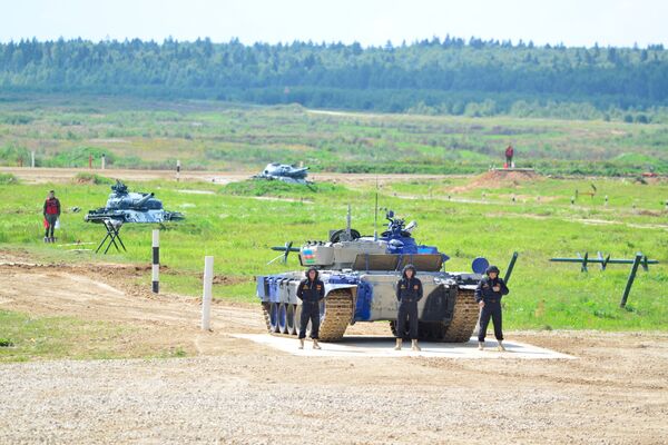 АрМИ-2019: азербайджанские танкисты верят в свою победу АрМИ-2019: азербайджанские танкисты верят в свою победу - Sputnik Азербайджан