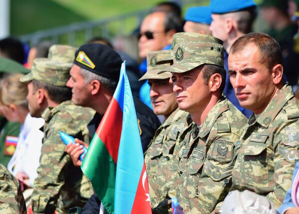 Азербайджанские военнослужащие на трибунах Армейских игр-2019 - Sputnik Азербайджан
