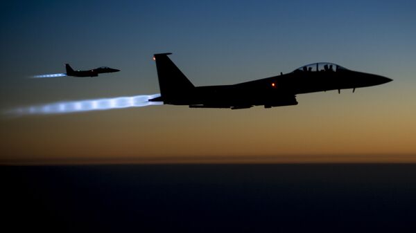 Американские истребители F-15E Strike Eagles, фото из архива - Sputnik Азербайджан