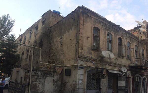 Дом на улице Мирза Ага Алиева - Sputnik Азербайджан