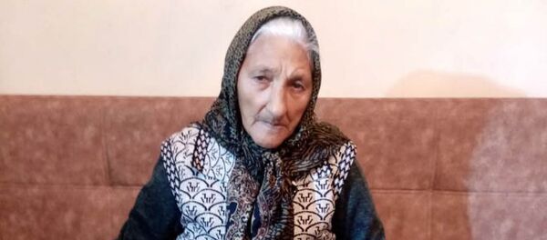 99-летняя Туйгун Мустафаева 99-летняя Туйгун Мустафаева - Sputnik Азербайджан