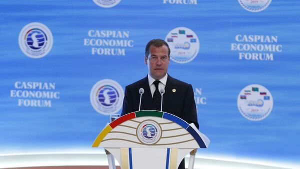 Премьер-министр РФ Д. Медведев принял участие в Первом Каспийском экономическом форуме - Sputnik Азербайджан