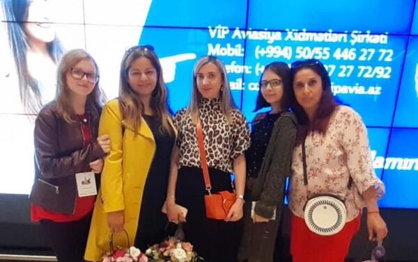 Азербайджанские школьники приняли участие в культурно-образовательной поездке в Санкт-Петербург - Sputnik Азербайджан