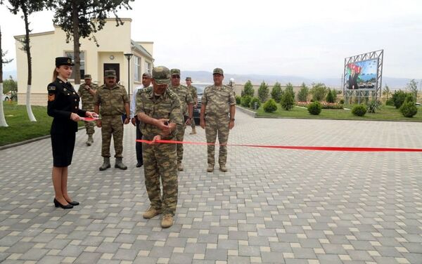 Закир Гасанов принял участие в открытии нового военного госпиталя в прифронтовой зоне - Sputnik Азербайджан