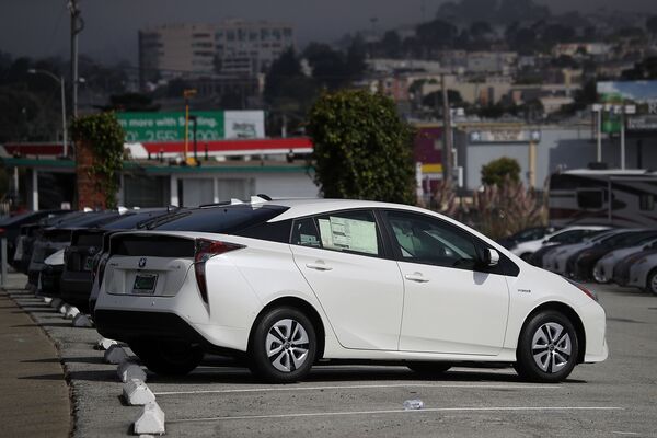 Toyota Prius Toyota Prius - Sputnik Азербайджан